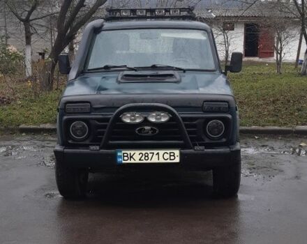 Зеленый ВАЗ 21214, объемом двигателя 1.7 л и пробегом 148 тыс. км за 2800 $, фото 1 на Automoto.ua