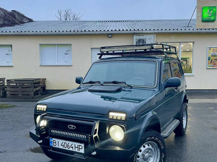 Зеленый ВАЗ 21214, объемом двигателя 1.69 л и пробегом 130 тыс. км за 6400 $, фото 1 на Automoto.ua