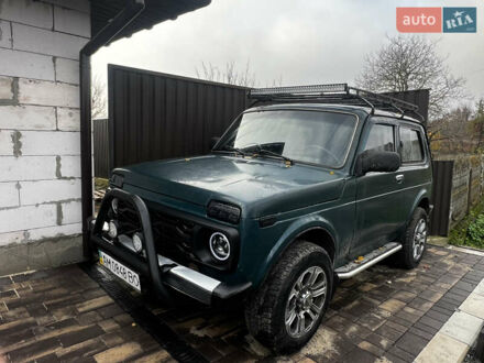 Зеленый ВАЗ 21214, объемом двигателя 1.69 л и пробегом 205 тыс. км за 3300 $, фото 1 на Automoto.ua