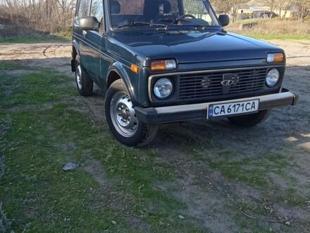 Зеленый ВАЗ 21214, объемом двигателя 1.7 л и пробегом 183 тыс. км за 3300 $, фото 1 на Automoto.ua