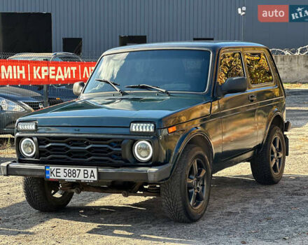 Зеленый ВАЗ 21214, объемом двигателя 1.69 л и пробегом 431 тыс. км за 4299 $, фото 1 на Automoto.ua