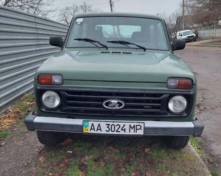 Зеленый ВАЗ 21214, объемом двигателя 1.69 л и пробегом 118 тыс. км за 5000 $, фото 1 на Automoto.ua