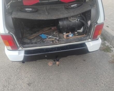 Білий ВАЗ 2123 Niva, об'ємом двигуна 1.7 л та пробігом 151 тис. км за 3100 $, фото 7 на Automoto.ua