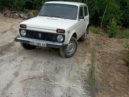 ВАЗ 2123 Niva 1998 у Яворове на Automoto.ua Білий ВАЗ 2123 Niva, об'ємом двигуна 0 л та пробігом 120 тис. км за 1600 $, фото 1 на Automoto.ua