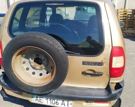 Бежевий ВАЗ 2123 Niva, об'ємом двигуна 1.7 л та пробігом 483 тис. км за 75000 $, фото 2 на Automoto.ua