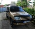Бежевый ВАЗ 2123 Niva, объемом двигателя 1.69 л и пробегом 100 тыс. км за 4500 $, фото 1 на Automoto.ua