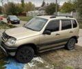 Бежевый ВАЗ 2123 Niva, объемом двигателя 1.7 л и пробегом 232 тыс. км за 2700 $, фото 5 на Automoto.ua