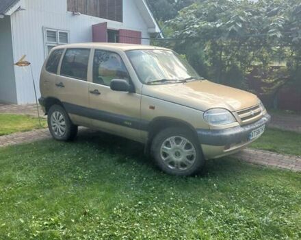 Бежевий ВАЗ 2123 Niva, об'ємом двигуна 1.7 л та пробігом 216 тис. км за 3300 $, фото 6 на Automoto.ua