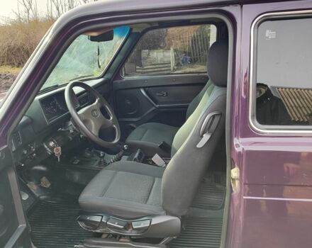 Фиолетовый ВАЗ 2123 Niva, объемом двигателя 1.7 л и пробегом 1 тыс. км за 3500 $, фото 4 на Automoto.ua