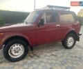 Красный ВАЗ 2123 Niva, объемом двигателя 1.69 л и пробегом 500 тыс. км за 1600 $, фото 1 на Automoto.ua