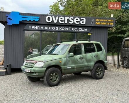 Червоний ВАЗ 2123 Niva, об'ємом двигуна 1.69 л та пробігом 222 тис. км за 3500 $, фото 1 на Automoto.ua