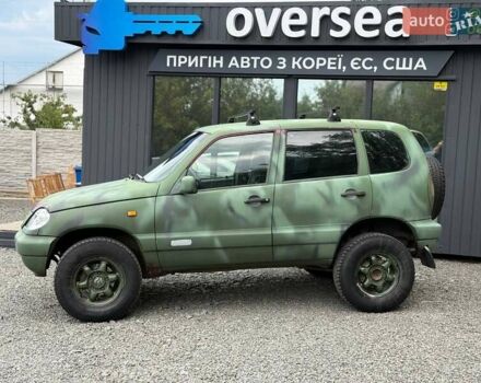 Червоний ВАЗ 2123 Niva, об'ємом двигуна 1.69 л та пробігом 222 тис. км за 3500 $, фото 3 на Automoto.ua