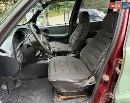 Червоний ВАЗ 2123 Niva, об'ємом двигуна 1.69 л та пробігом 222 тис. км за 3500 $, фото 16 на Automoto.ua
