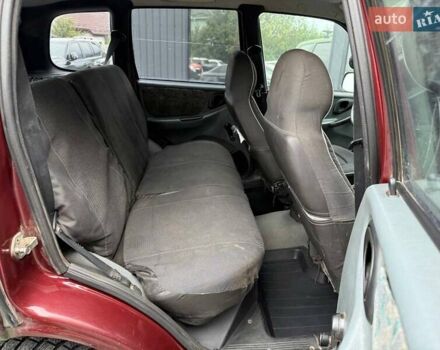 Червоний ВАЗ 2123 Niva, об'ємом двигуна 1.69 л та пробігом 222 тис. км за 3500 $, фото 19 на Automoto.ua