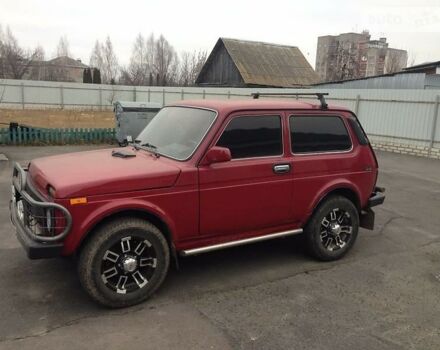 Красный ВАЗ 2123 Niva, объемом двигателя 1.7 л и пробегом 140 тыс. км за 3900 $, фото 1 на Automoto.ua