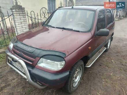 ВАЗ 2123 Niva 2004 у Балте на Automoto.ua Червоний ВАЗ 2123 Niva, об'ємом двигуна 1.69 л та пробігом 125 тис. км за 3600 $, фото 1 на Automoto.ua