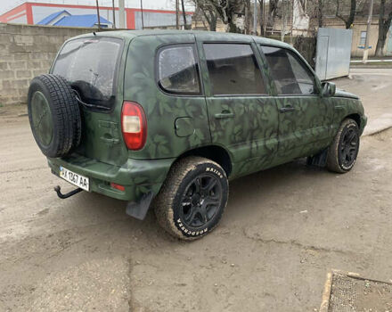 ВАЗ 2123 Niva, объемом двигателя 1.69 л и пробегом 254 тыс. км за 2200 $, фото 3 на Automoto.ua