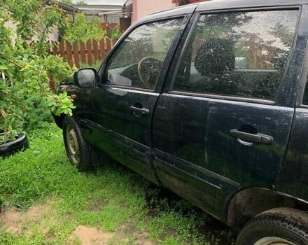 ВАЗ 2123 Niva, об'ємом двигуна 1.69 л та пробігом 230 тис. км за 2800 $, фото 1 на Automoto.ua
