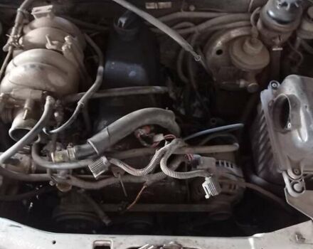 ВАЗ 2123 Niva, объемом двигателя 1.69 л и пробегом 398 тыс. км за 2142 $, фото 1 на Automoto.ua