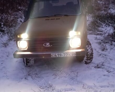 Жовтий ВАЗ 2123 Niva, об'ємом двигуна 1 л та пробігом 2 тис. км за 1200 $, фото 1 на Automoto.ua