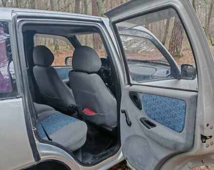 Серый ВАЗ 2123 Niva, объемом двигателя 1.69 л и пробегом 350 тыс. км за 2900 $, фото 10 на Automoto.ua