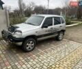 Серый ВАЗ 2123 Niva, объемом двигателя 1.7 л и пробегом 100 тыс. км за 3500 $, фото 5 на Automoto.ua