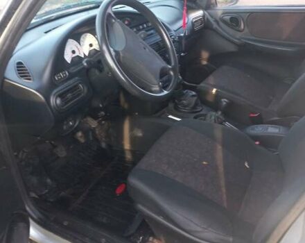 Серый ВАЗ 2123 Niva, объемом двигателя 1.69 л и пробегом 94 тыс. км за 3250 $, фото 6 на Automoto.ua