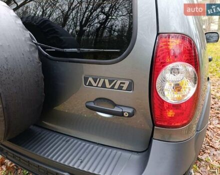 Серый ВАЗ 2123 Niva, объемом двигателя 1.69 л и пробегом 16 тыс. км за 10300 $, фото 5 на Automoto.ua