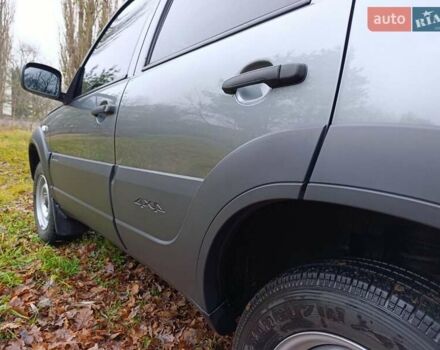 Серый ВАЗ 2123 Niva, объемом двигателя 1.69 л и пробегом 16 тыс. км за 10300 $, фото 15 на Automoto.ua