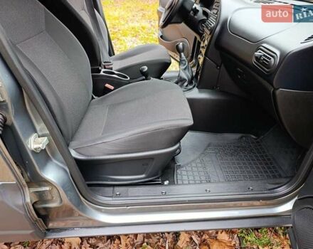 Серый ВАЗ 2123 Niva, объемом двигателя 1.69 л и пробегом 16 тыс. км за 10300 $, фото 30 на Automoto.ua