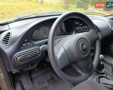 Серый ВАЗ 2123 Niva, объемом двигателя 1.69 л и пробегом 16 тыс. км за 10300 $, фото 16 на Automoto.ua