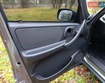 Серый ВАЗ 2123 Niva, объемом двигателя 1.69 л и пробегом 16 тыс. км за 10300 $, фото 34 на Automoto.ua