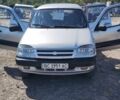 Серый ВАЗ 2123 Niva, объемом двигателя 1.69 л и пробегом 360 тыс. км за 2900 $, фото 1 на Automoto.ua
