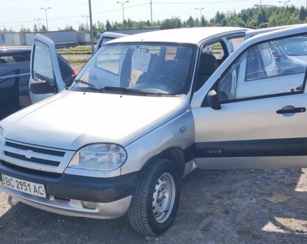 Серый ВАЗ 2123 Niva, объемом двигателя 1.69 л и пробегом 360 тыс. км за 2900 $, фото 1 на Automoto.ua