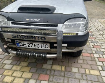 Серый ВАЗ 2123 Niva, объемом двигателя 1.7 л и пробегом 100 тыс. км за 3500 $, фото 2 на Automoto.ua