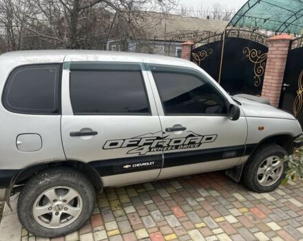 Серый ВАЗ 2123 Niva, объемом двигателя 1.7 л и пробегом 100 тыс. км за 3500 $, фото 5 на Automoto.ua