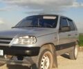 Сірий ВАЗ 2123 Niva, об'ємом двигуна 1.7 л та пробігом 350 тис. км за 4550 $, фото 3 на Automoto.ua