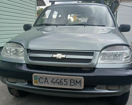 Серый ВАЗ 2123 Niva, объемом двигателя 1.7 л и пробегом 112 тыс. км за 4550 $, фото 1 на Automoto.ua
