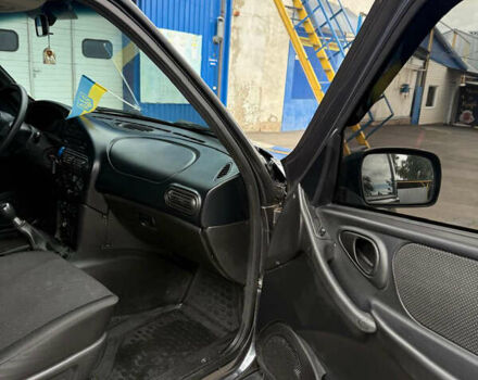 Серый ВАЗ 2123 Niva, объемом двигателя 1.69 л и пробегом 44 тыс. км за 9400 $, фото 10 на Automoto.ua