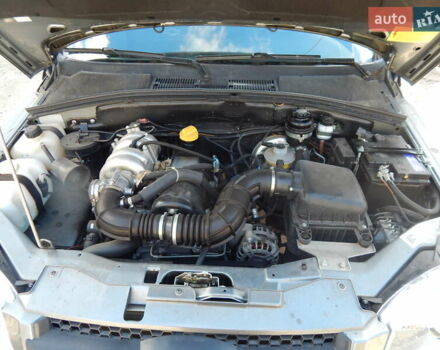 Серый ВАЗ 2123 Niva, объемом двигателя 1.69 л и пробегом 7 тыс. км за 12500 $, фото 5 на Automoto.ua