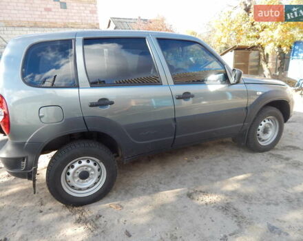 Серый ВАЗ 2123 Niva, объемом двигателя 1.69 л и пробегом 7 тыс. км за 12500 $, фото 4 на Automoto.ua