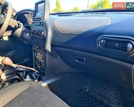 Серый ВАЗ 2123 Niva, объемом двигателя 1.69 л и пробегом 89 тыс. км за 11800 $, фото 22 на Automoto.ua