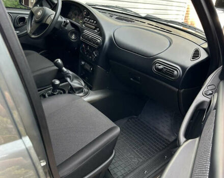Серый ВАЗ 2123 Niva, объемом двигателя 1.69 л и пробегом 15 тыс. км за 9900 $, фото 13 на Automoto.ua