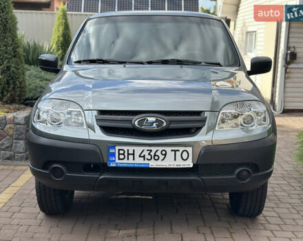 Серый ВАЗ 2123 Niva, объемом двигателя 1.69 л и пробегом 15 тыс. км за 9900 $, фото 4 на Automoto.ua