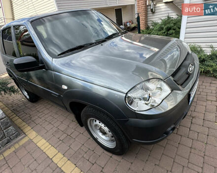 Серый ВАЗ 2123 Niva, объемом двигателя 1.69 л и пробегом 15 тыс. км за 9900 $, фото 5 на Automoto.ua