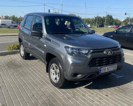 Серый ВАЗ 2123 Niva, объемом двигателя 1.69 л и пробегом 9 тыс. км за 11000 $, фото 1 на Automoto.ua