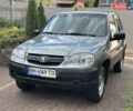Серый ВАЗ 2123 Niva, объемом двигателя 1.69 л и пробегом 15 тыс. км за 9900 $, фото 1 на Automoto.ua