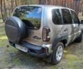 Сірий ВАЗ 2123 Niva, об'ємом двигуна 1.69 л та пробігом 60 тис. км за 11500 $, фото 25 на Automoto.ua
