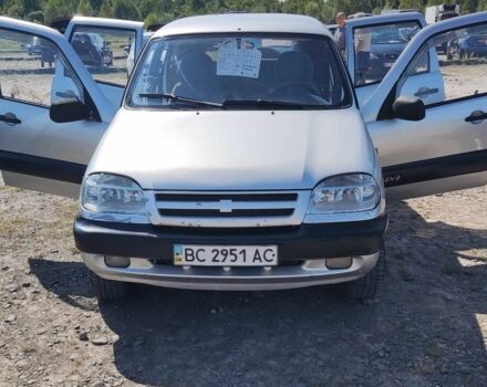 ВАЗ 2123 Niva 2004 в Львове на Automoto.ua Серый ВАЗ 2123 Niva, объемом двигателя 1.69 л и пробегом 360 тыс. км за 2900 $, фото 1 на Automoto.ua