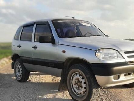 ВАЗ 2123 Niva 2006 в Тернополе на Automoto.ua Серый ВАЗ 2123 Niva, объемом двигателя 1.7 л и пробегом 350 тыс. км за 4550 $, фото 1 на Automoto.ua